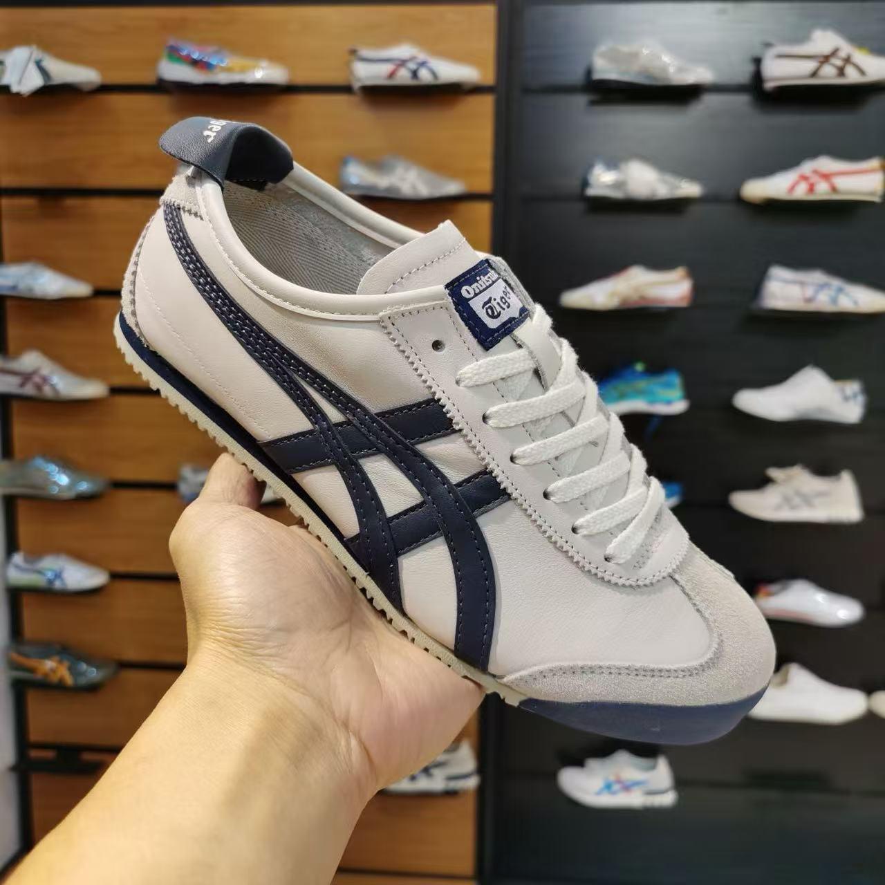 Onitsuka Style Classic Sneakers – White & Navy